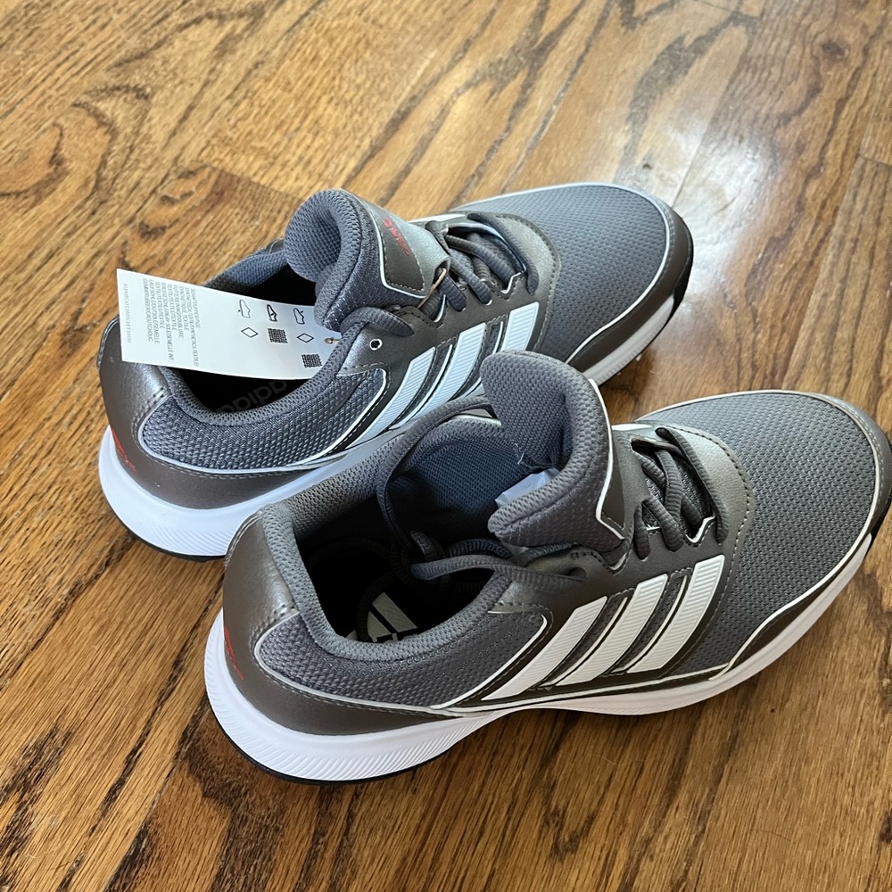 Men’s golf shoes